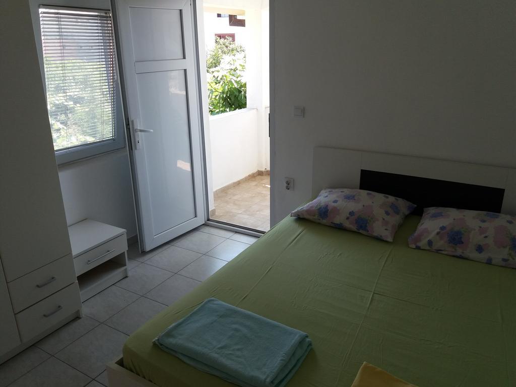 Apartmani Na Moru Bar Exterior photo